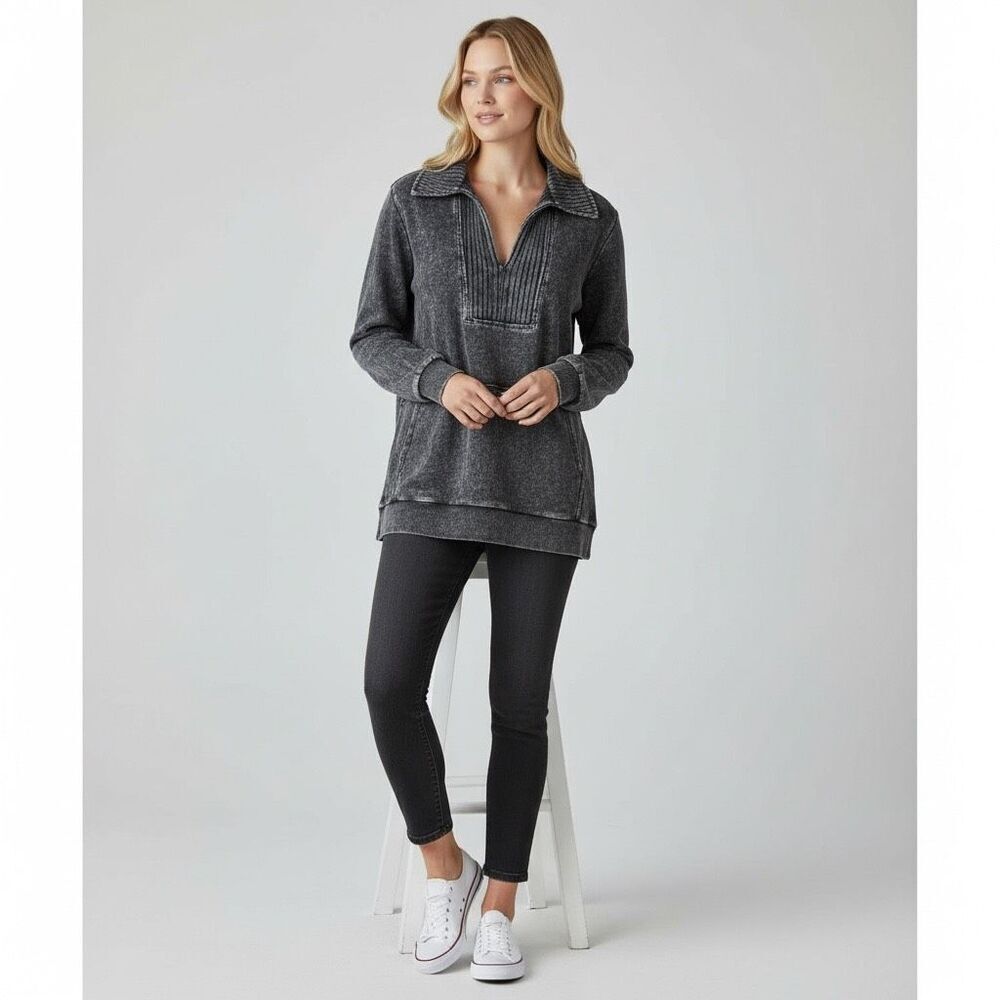 J. Her Mineral Wash Oversized Pullover Sweatshirt Ribbed V-Neck‎ Black Small